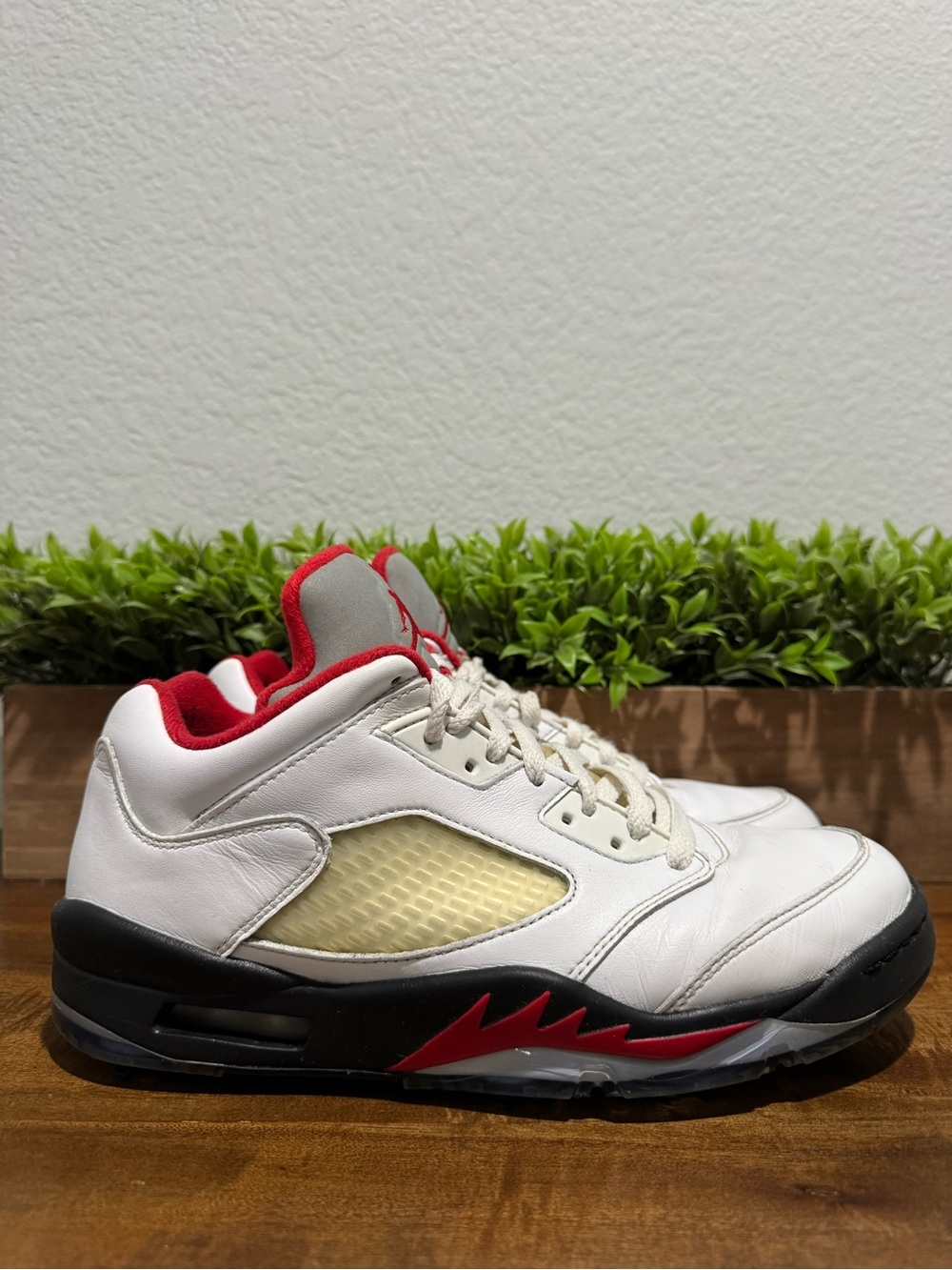 Nike Air Jordan 5 Low “Fire Red” Retro Golf Shoes CU4523-100 Men’s Size 9